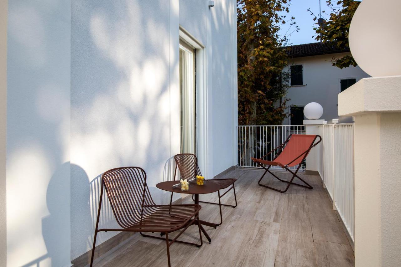 Elegance Riccione Aparthotel Exterior photo