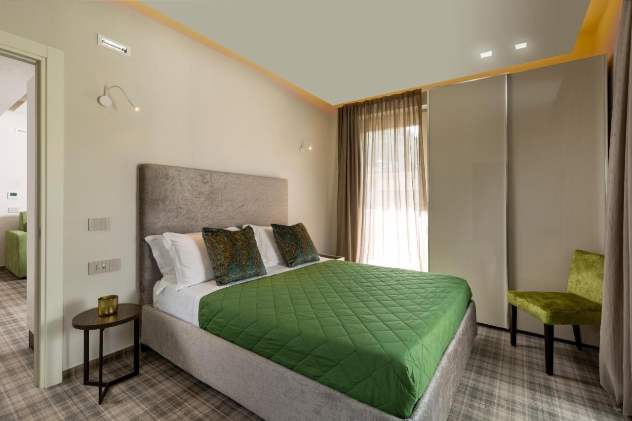 Elegance Riccione Aparthotel Exterior photo